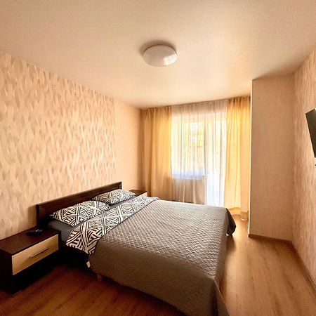 Appartamento Flat Užhorod Esterno foto